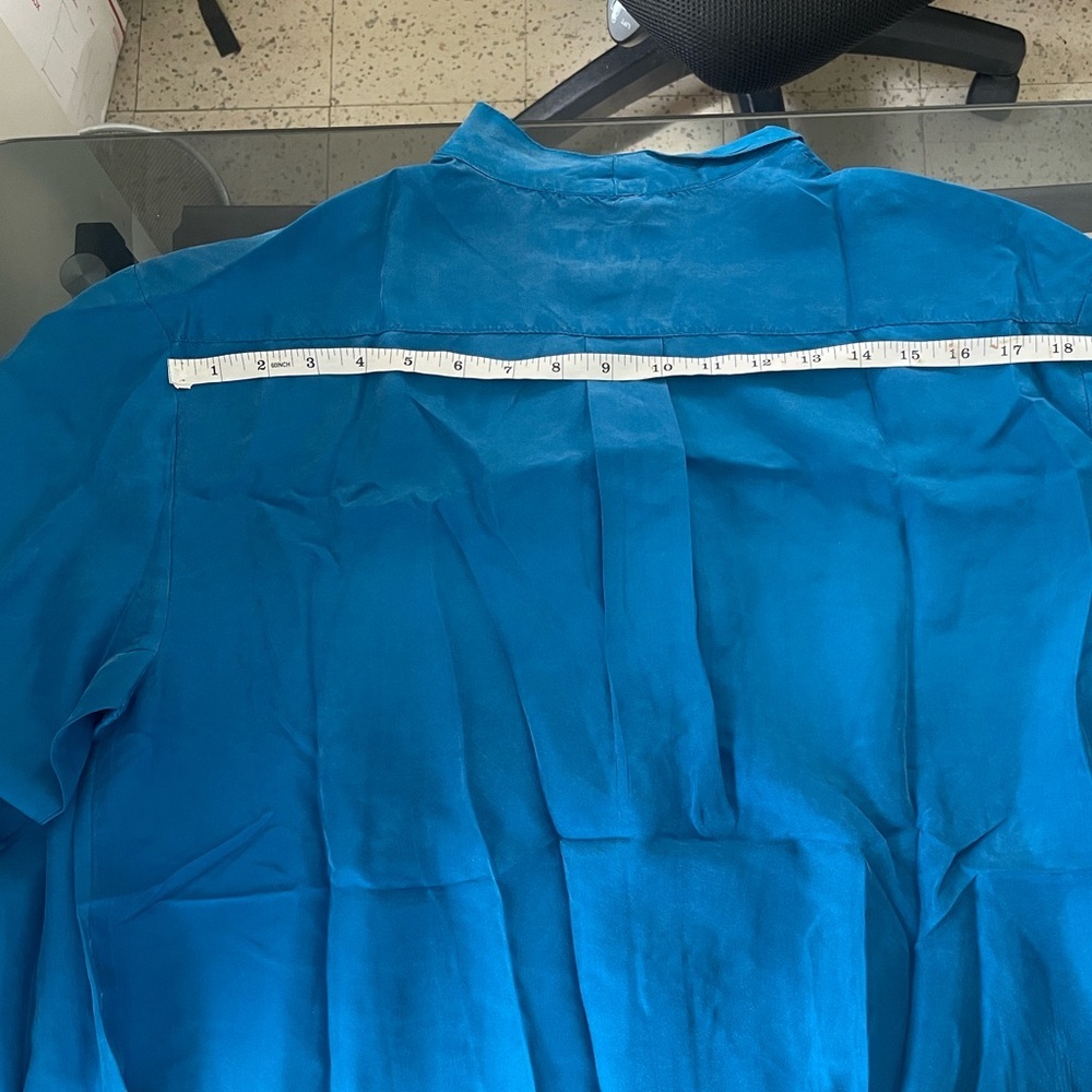 100% Silk Blue Silk Blouse with Knot Buttons - Picture 16 of 16